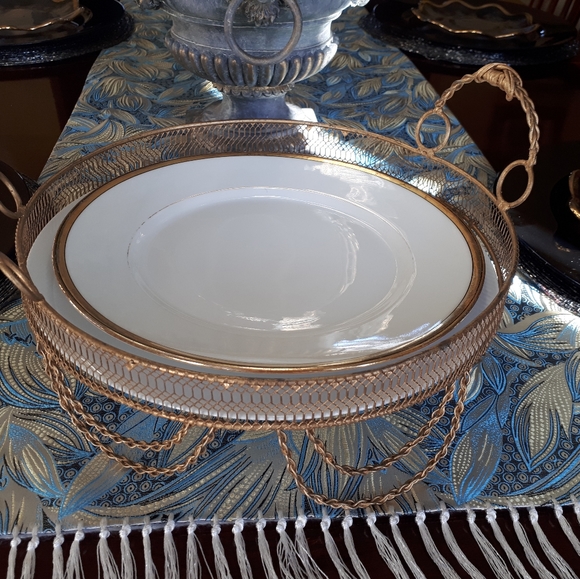 Vintage blue beaded 13 1/4 in placemats - Picture 6 of 15